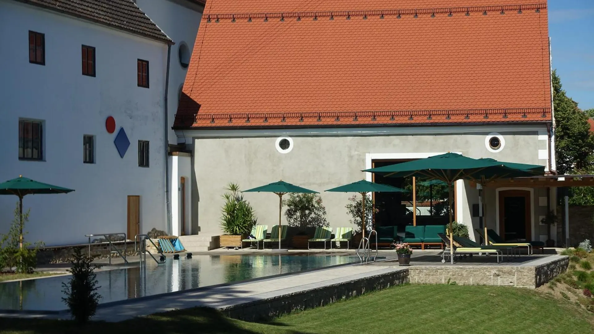 Han/Misafirhane Pilgerhaus Bergen Otel Neuburg an Der Donau Almanya